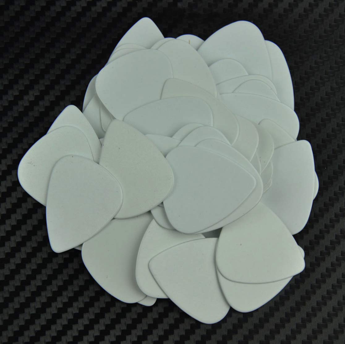 Plain White Guitar Picks (20 picks in a packet)