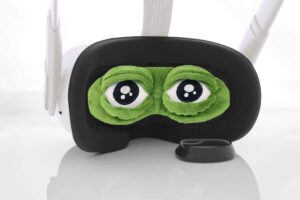 lens cover protector with the backward and forward compatibility for the new meta oculus quest 3, 1 and 2 headset - with cleaning cloth by bmtick uk/eu (quest 3, 1 and 2 lens cover)