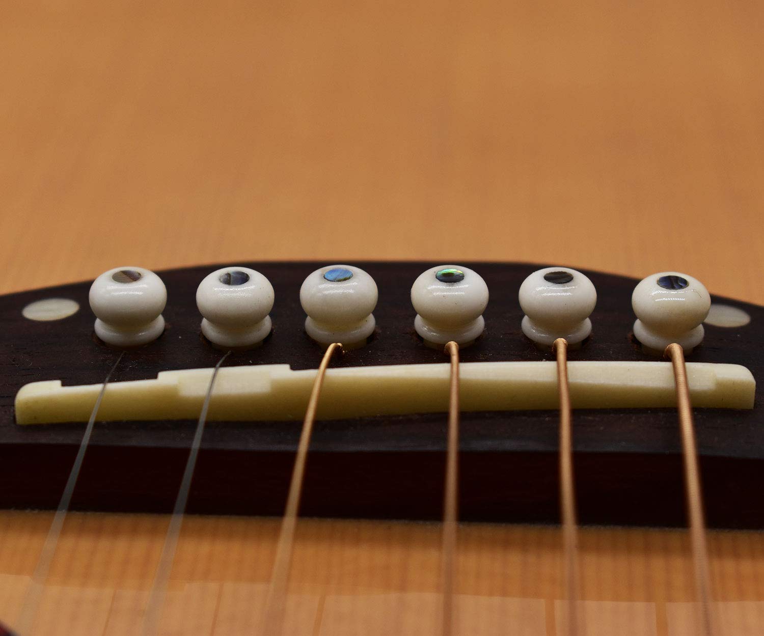 Vencetmat Acoustic Guitar Bridge Pins, Pure Bone, Slotted, Ivory Color, Inlaid Abalone Dot