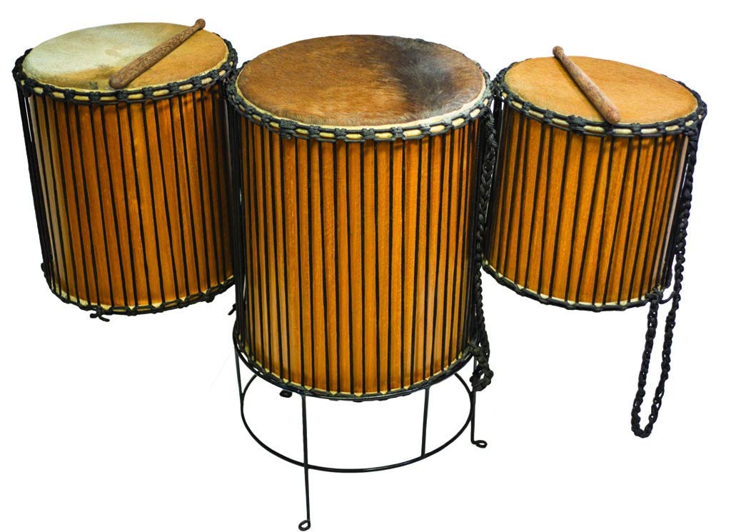 Doundoun Drum made of Mahogany finish a set, 16"x14", 20"x16", 24"x18" (Set)