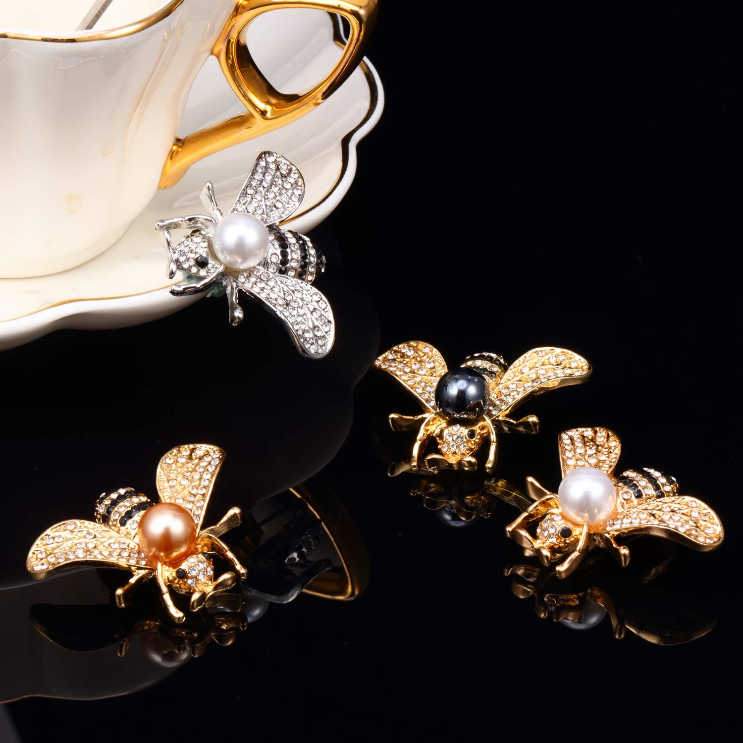 WILLBOND 4 Pieces Honey Bee Brooch Lapel Pins for Women Crystal Insect Themed Bee Brooches with Faux Pearl Fashion Gift for Birthday Dating Party Anniversary