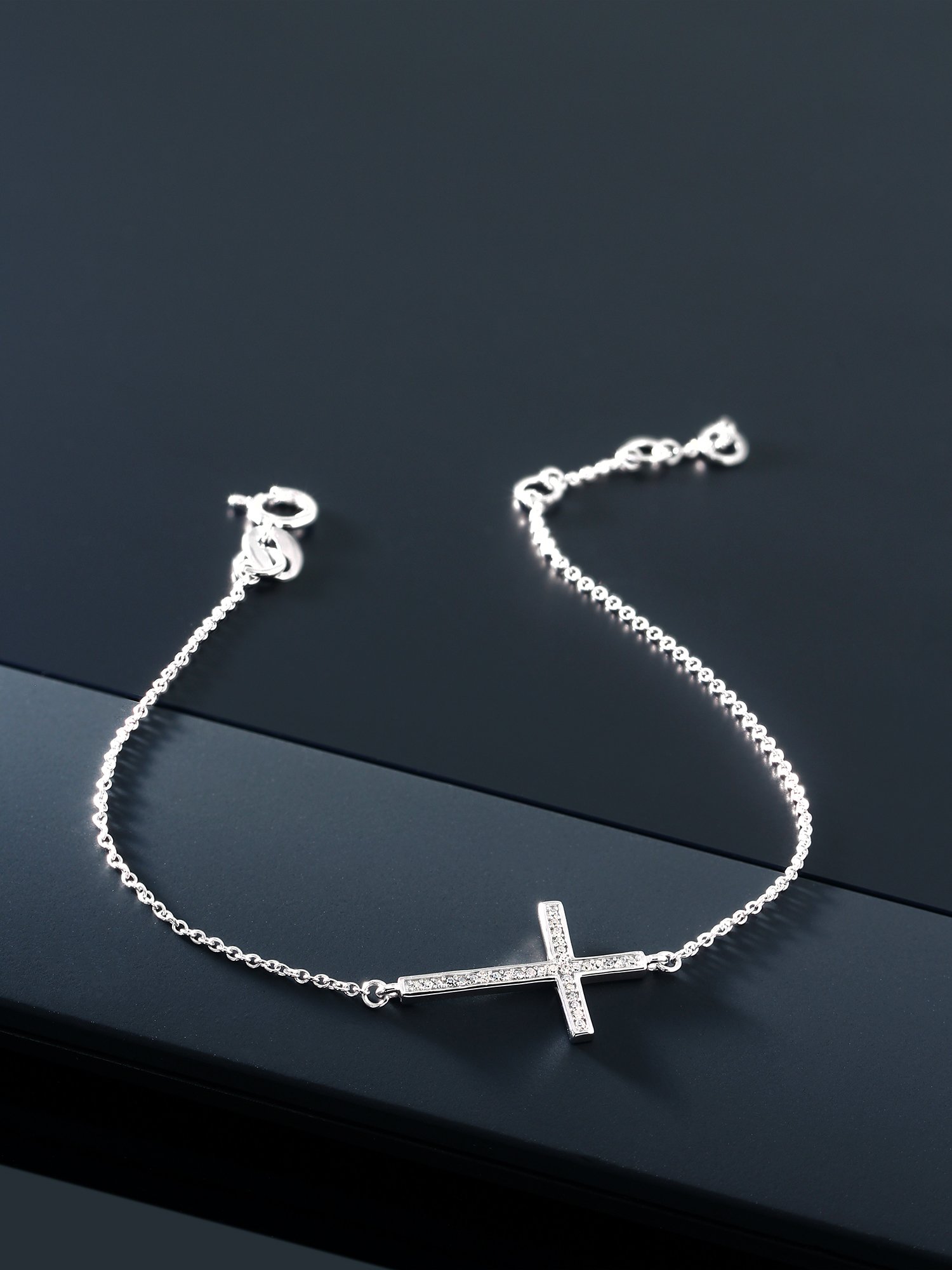 Gem Stone King Solid 10K White Gold 0.5 Inch White Diamond Cross Tennis Bracelet Fits 6.5 Inches Religious Jewelry For Women