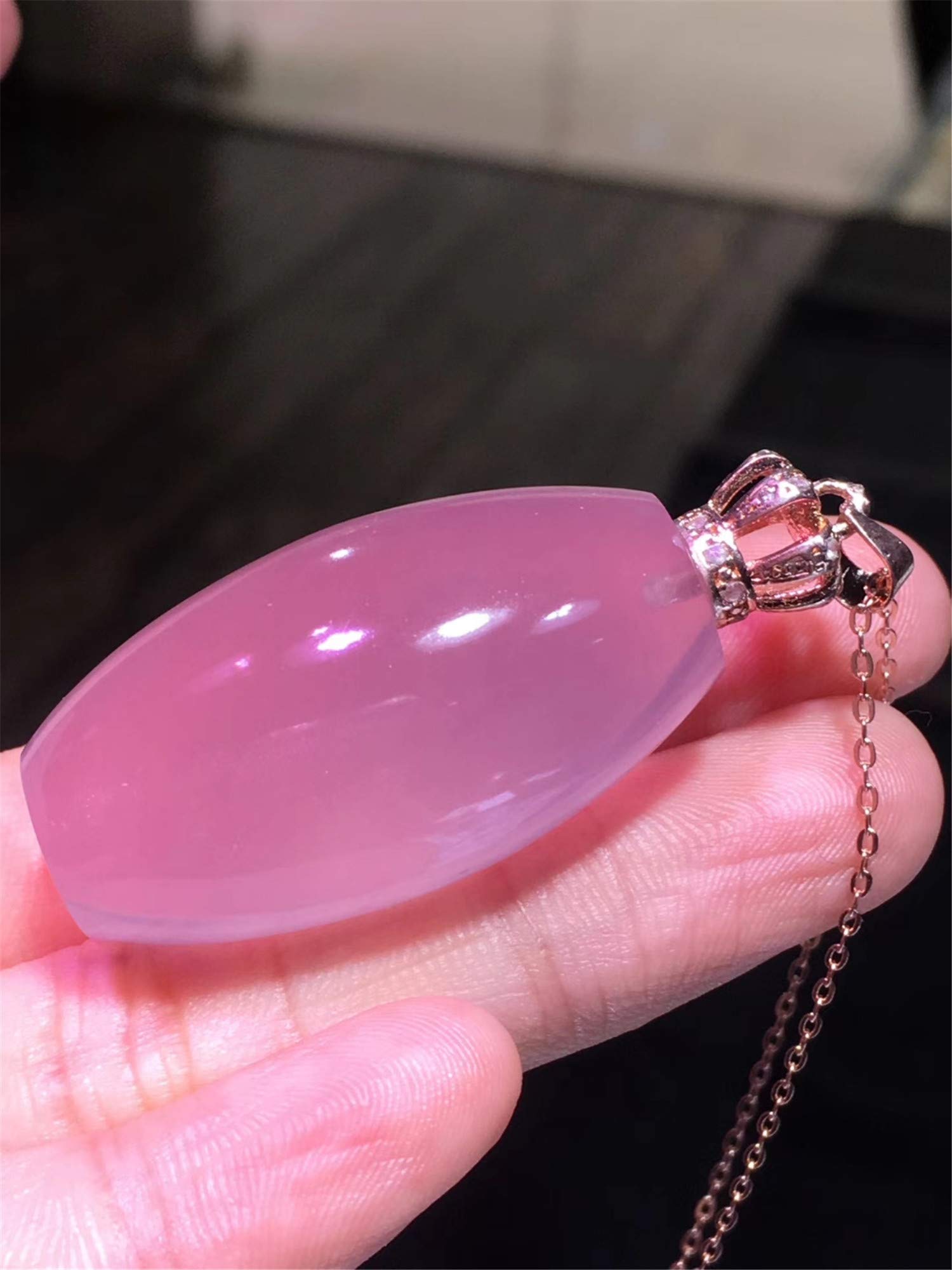 Muko Gemstone Genuine Natural Rose Quartz Pink Crystal Barrel Women Pendant 34x19mm AAAAA