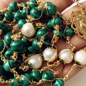 elegantmedical Handmade Gold Wire Wrapped UNDOUBTED Malachite &11-12mm Real Pearl Beads Rosary Cross/Crucifix Necklace Box Catholic Womens Gift