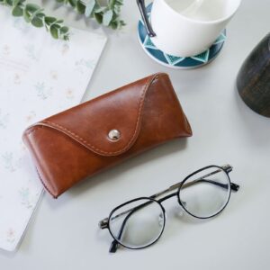 LogHog Portable Leather Glasses Case,Mother's Day Gifts Durable Soft Sunglasses Pouch Slim Case for Women Men Horizontal Eyeglass Case （Button - Brown）