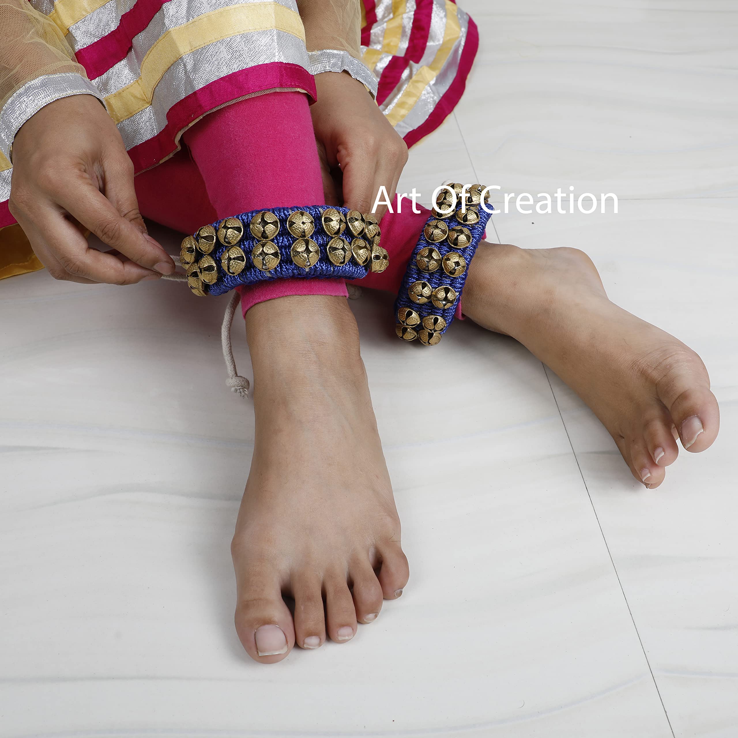 Art of Creation Kathak Dancing Ghungroo Anklet Bells Par 2 Line 20 + 20 Bells Indian Classical Dancers Musical Instrument For Dancing Bharatnatayam 40 Bell Blue Paded