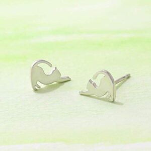 Boma Jewelry Sterling Silver Stretching Cat Stud Earrings