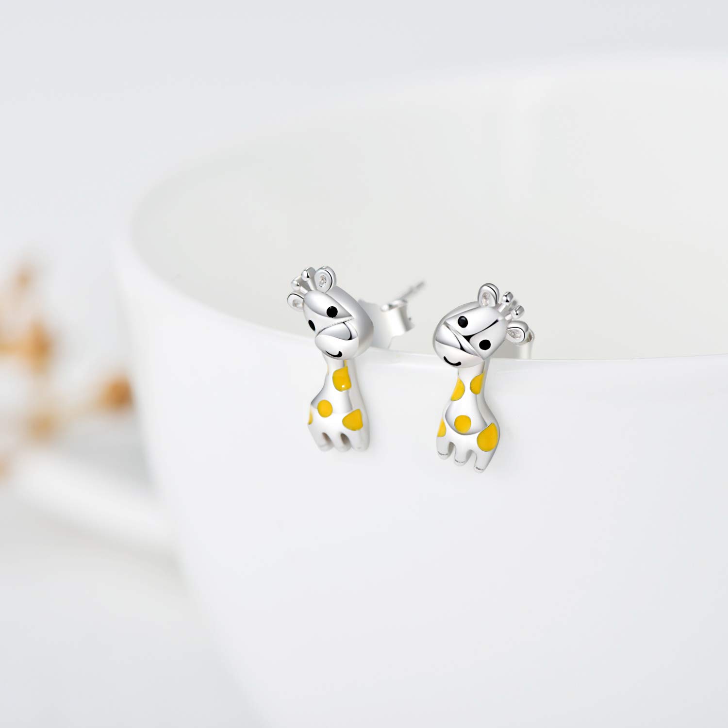 Cute Giraffe Earrings 925 Sterling Silver Giraffe Stud Earrings Hypoallergenic Animal Earrings Giraffe Jewelry Gifts for Women Daughter