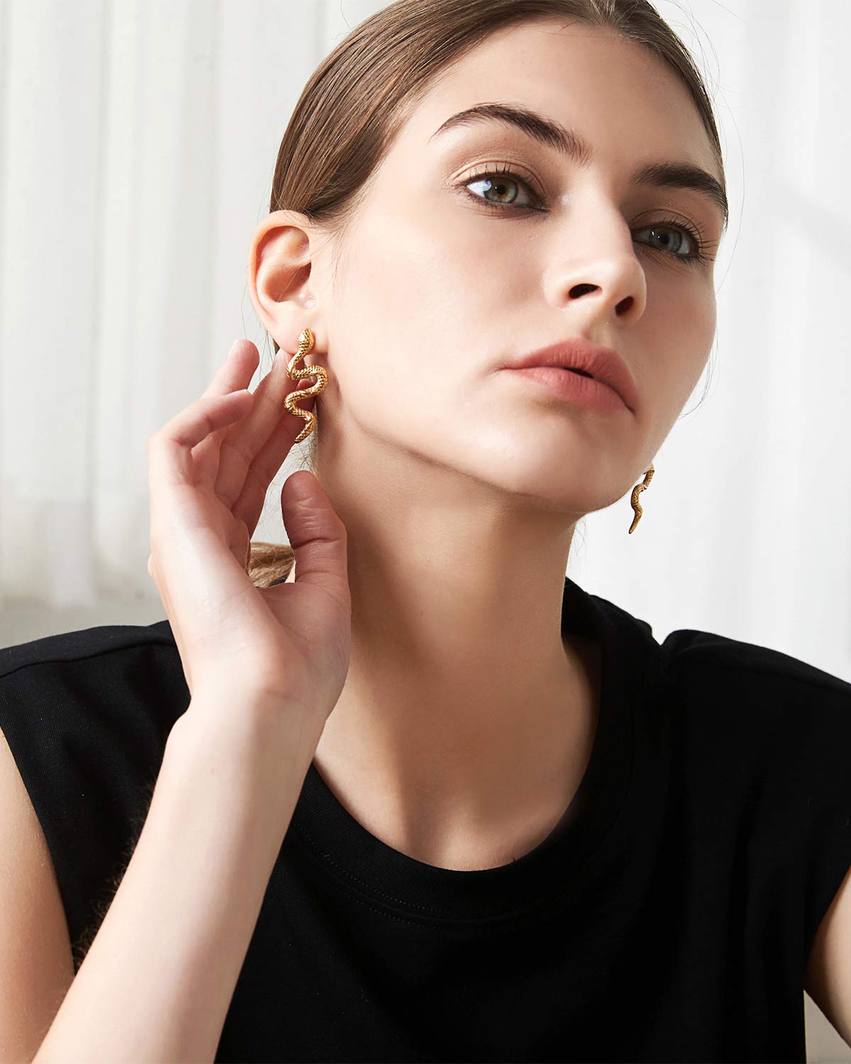 Vivid Snake Earrings Women 18K Gold Plated Stainless Steel Dangle Earring (Gold)