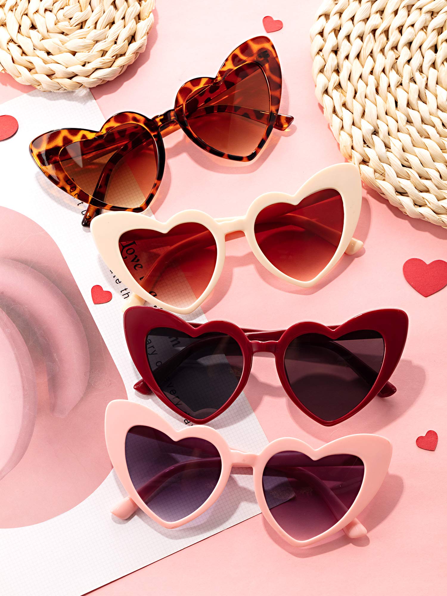 4 Pairs Heart Shaped Sunglasses Goggle Vintage Cat Eye Sunglasses Mod Style Retro Glasses with 4 Pieces Glasses Cloth 4 Pieces Flannel Bag for Party Supplies