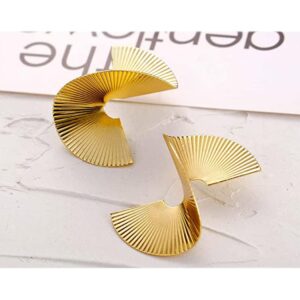 Bmadge Gold Geometric Earrings Exaggerated Statement Earrings Punk Stylish Sectored Twisted Earring Jewelry for Women