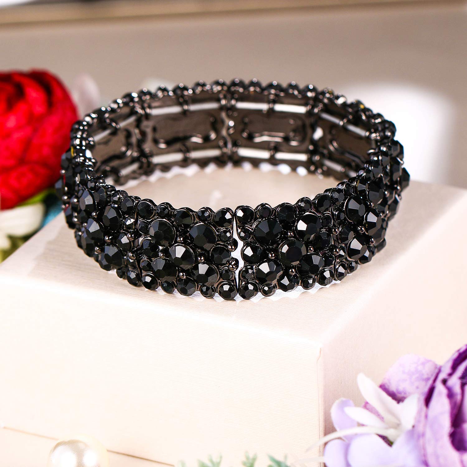 EVER FAITH Costume Jewelry Round Crystal Elegant Bridal Stretch Bracelet for Women Black Black-Tone