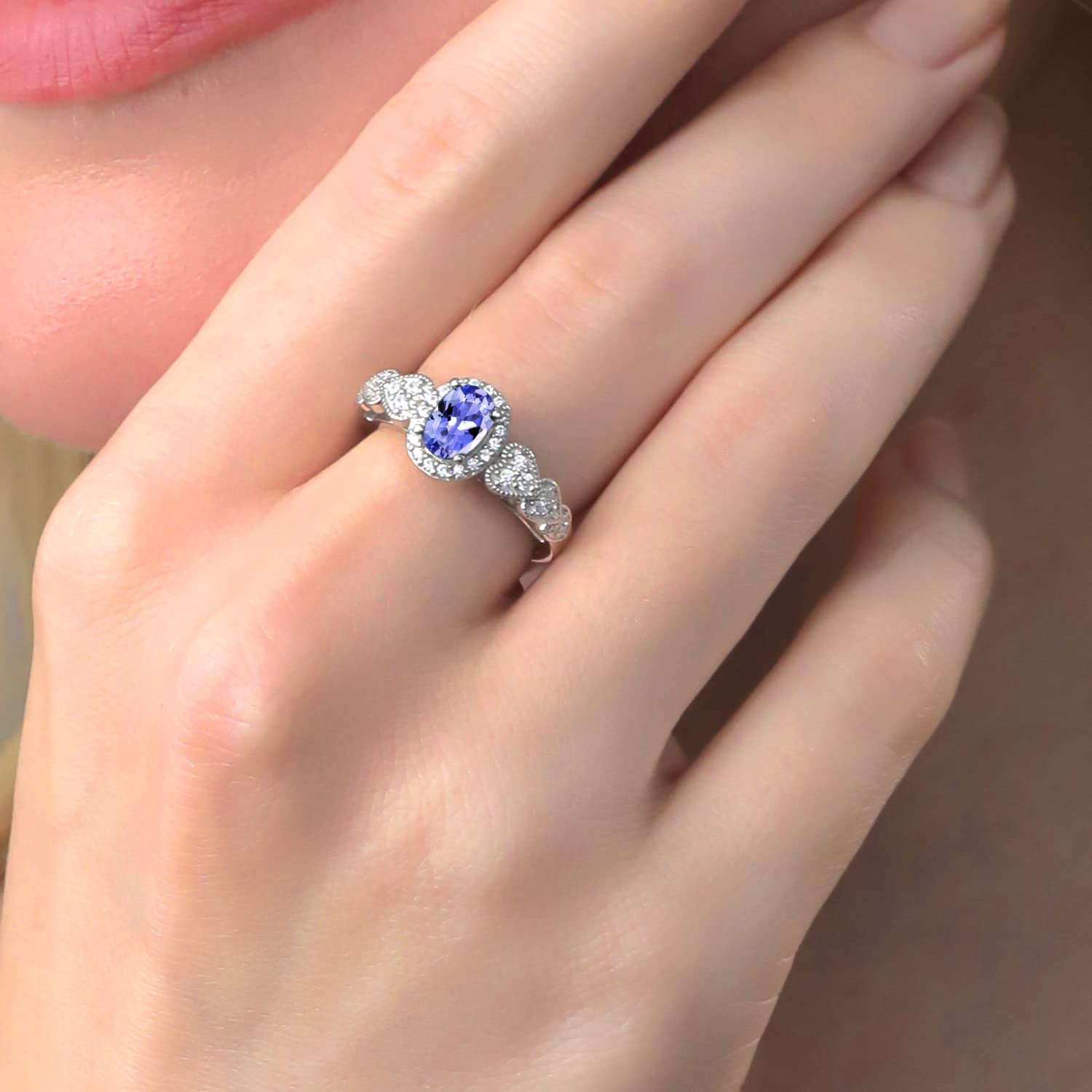 Gem Stone King 925 Sterling Silver Blue Tanzanite Women Engagement Ring | 1.18 Cttw | Oval 7X5MM | Gemstone Birthstone | Available In Size 5, 6, 7, 8, 9