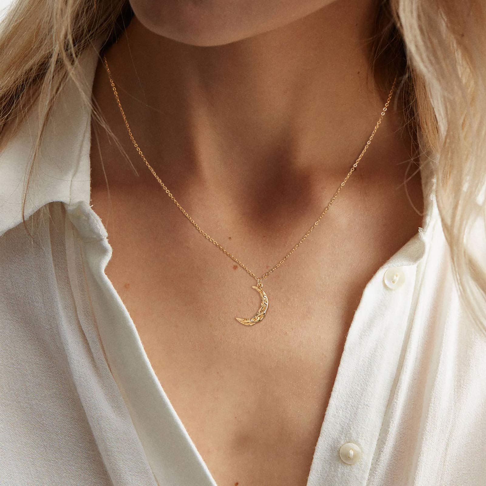 Carved Gold Moon Pendant Necklace for Women,14K Gold Plated Dainty Chain Crescent Moon Necklace Hammered Half Moon Jewelry