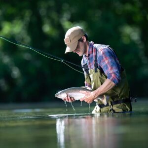 Frabill Floating Trout Net, 13" x 18", Black Finish, Fish Landing Net, Tangle-Free Micromesh Netting is Gentle on Fish, Comfortable Handle with Built-in Lanyard and Carabiner