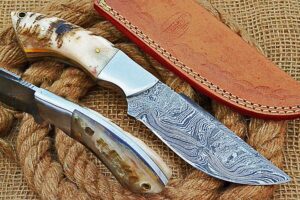 huntex handmade hand-forged twist pattern damascus steel 9 inch long full tang natural ram horn handle razor sharp hunting camping boot knife w/genuine leather pouch