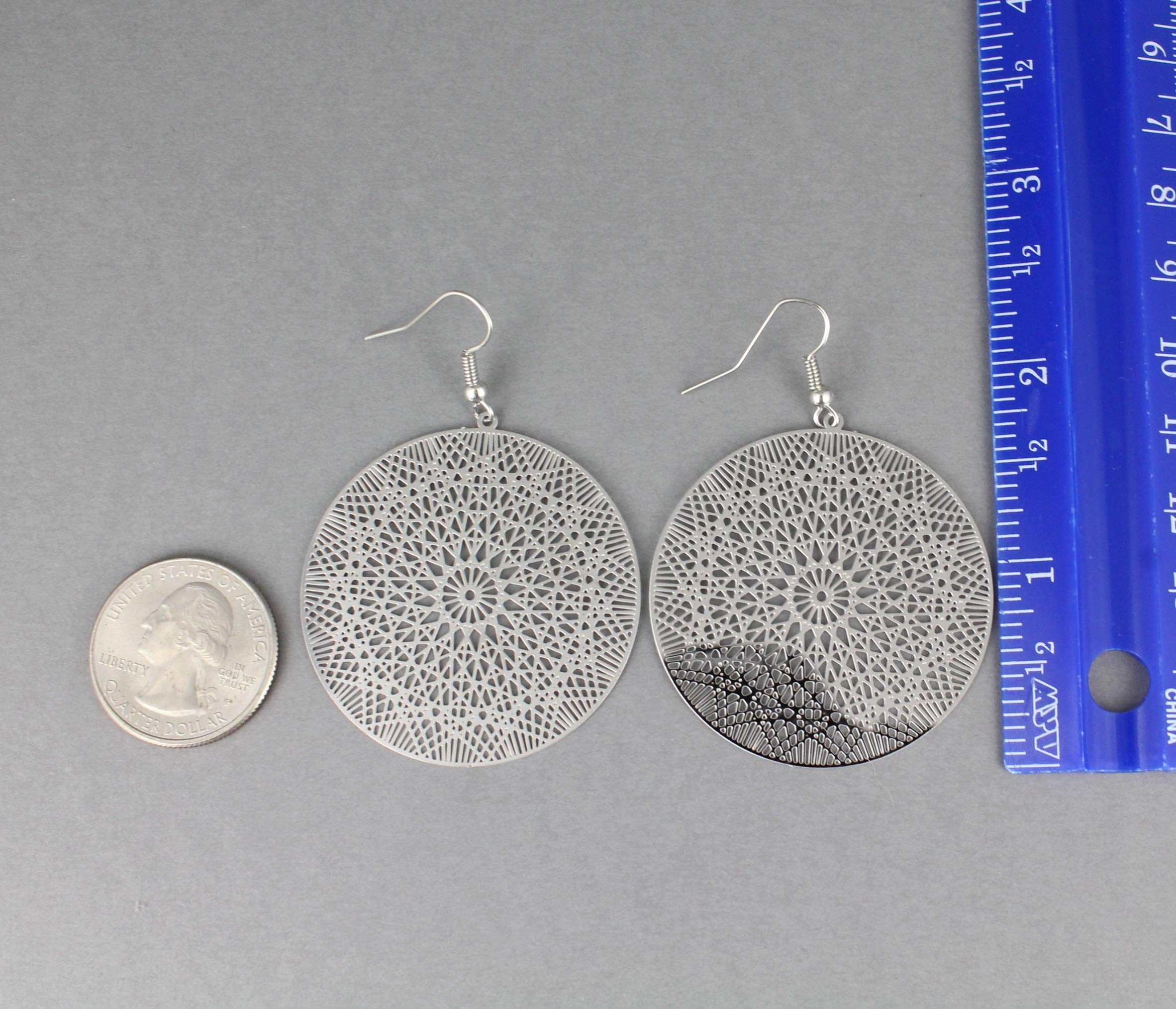 Silver filigree round disc earrings medallion 1 5/8 inches wide very lightweight circle cut out lace pattern