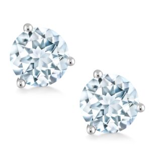 Gem Stone King 18K White Gold Sky Blue Aquamarine Martini Stud Earrings For Women (1.50 Ct Round 6MM)