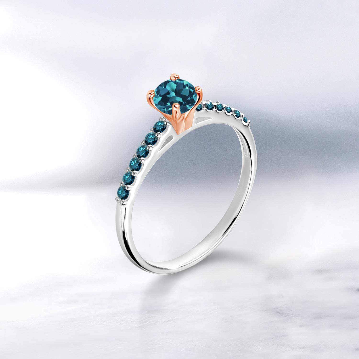 Gem Stone King 0.90 Ct 5mm Round London Blue Topaz Blue Diamond 925 Silver and 10K Rose Gold Ring (Size 7)