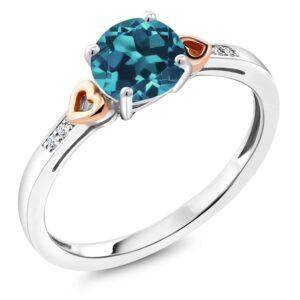 gem stone king 925 silver and 10k rose gold london blue topaz and white diamond solitaire engagement ring for women (1.36 cttw, round 6.5mm, gemstone november birthstone, size 5)