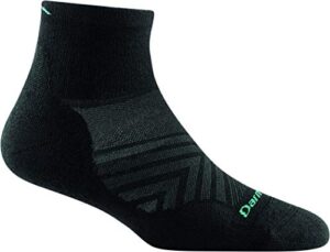 darn tough women's run quarter ultra-lightweight with cushion running sock (style 1048) - black, large