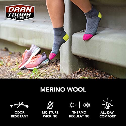 Darn Tough Women's Run Quarter Ultra-Lightweight with Cushion Running Sock (Style 1048) - Black, Medium