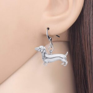 DUOWEI Zinc Alloy Antique GoldSilver Plated Dachshund Dog Earrings for Women Teens Pet Dangle Vintage Jewelry Gift (Silver Dachshund)