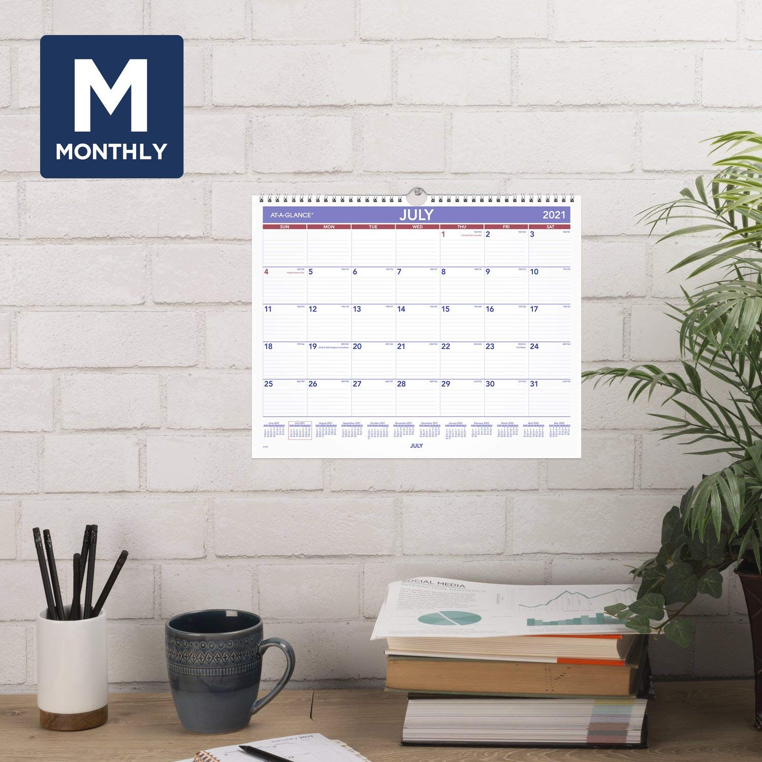 AT-A-GLANCE Academic Wall Calendar 2021-2022, AT-A-GLANCE, Monthly, 15" x 12", Medium, Wirebound, for School, Teacher, Student (AY828)