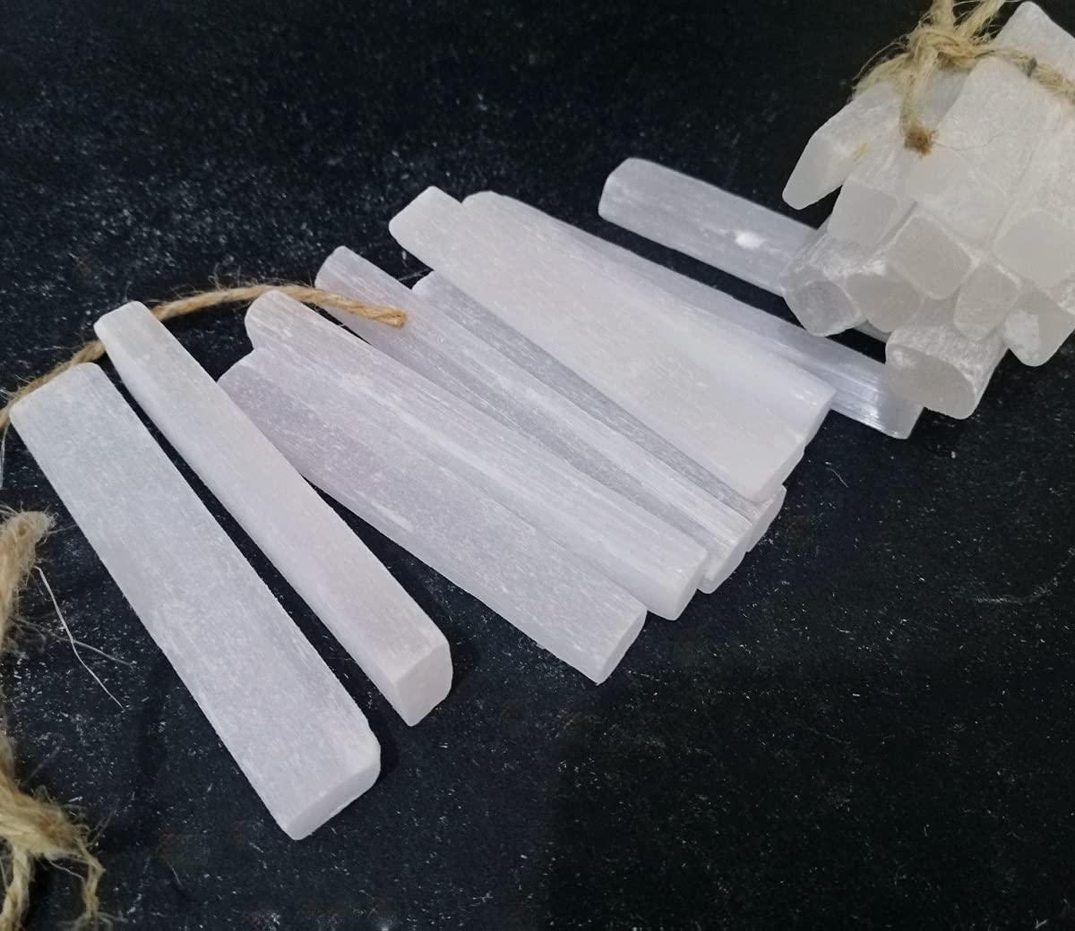 XMHOME Selenite Sticks White Selenite Crystal Wand 20Pcs Approx 1/2 Lb Small Bulk Healing Crystals Home Decoration Purifying Energy for Vicca Reiki Protection Chakras Eliminate