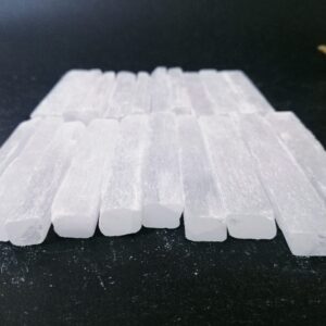 XMHOME Selenite Sticks White Selenite Crystal Wand 20Pcs Approx 1/2 Lb Small Bulk Healing Crystals Home Decoration Purifying Energy for Vicca Reiki Protection Chakras Eliminate