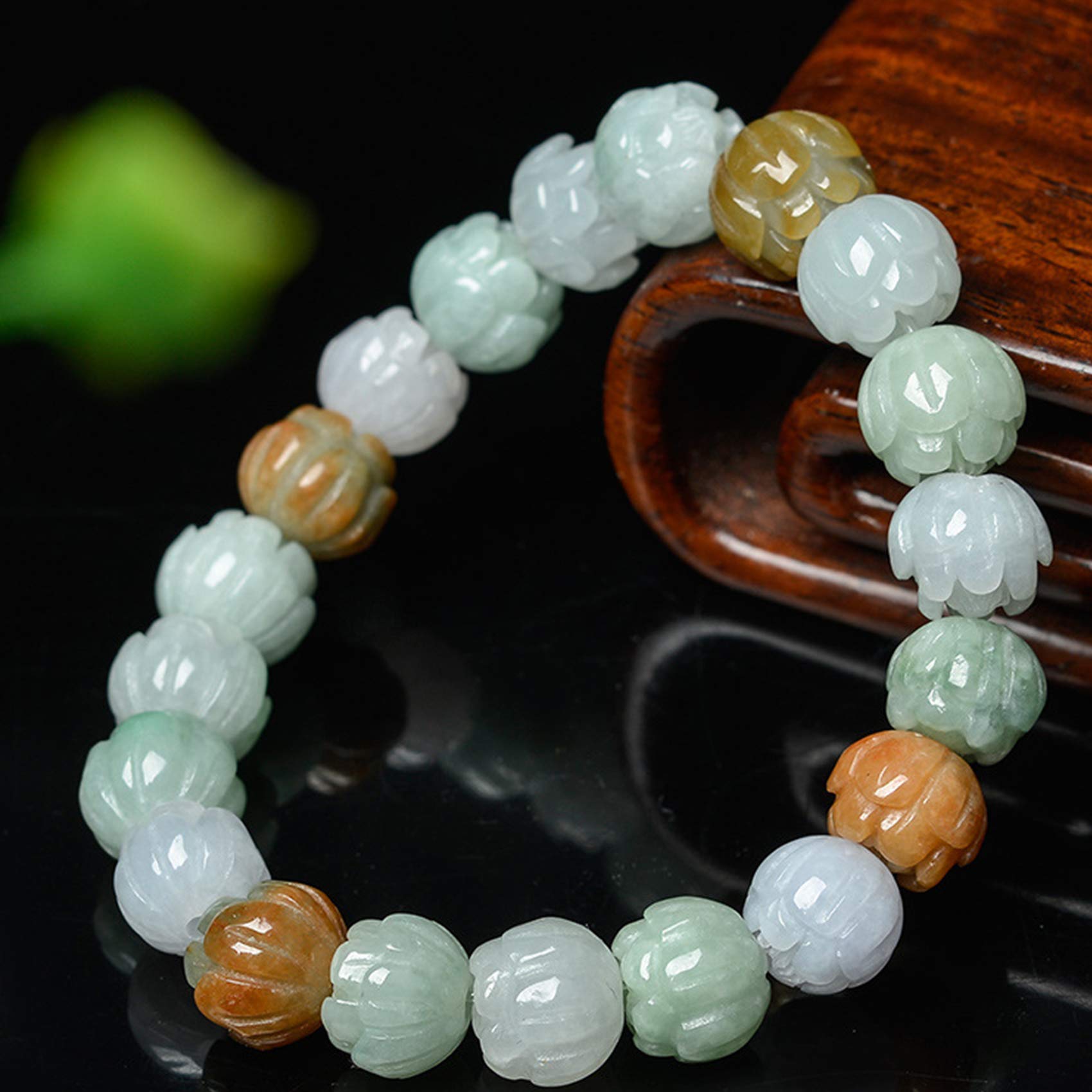 Feng Shui Natural Jade Bracelet Carved Lotus Jade Unisex Bracelet Beads Bangle for Women Attract Wealth And Good Luck Strong Talisman