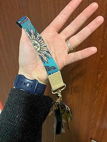 DQL wrist key lanyard, Bohemian key chain wristlet hand lanyard key wrist strap, keychain short key lanyard, car key holder for women(Cute)