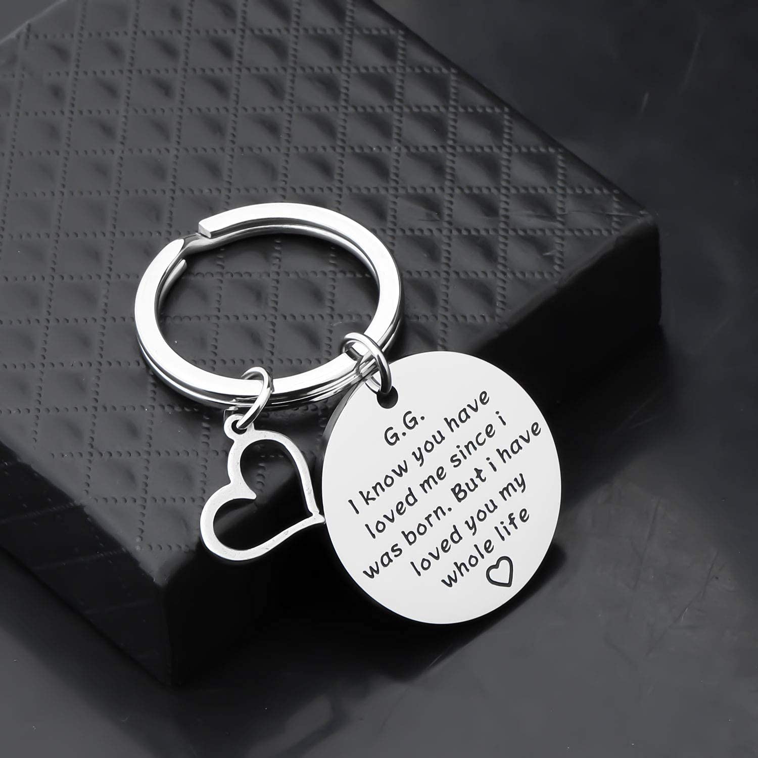 TIIMG G.G. Gifts Grandma Keychain Gift Grandma Birthday Gifts for Grandma Mom GiGi Keychain (G G i know)