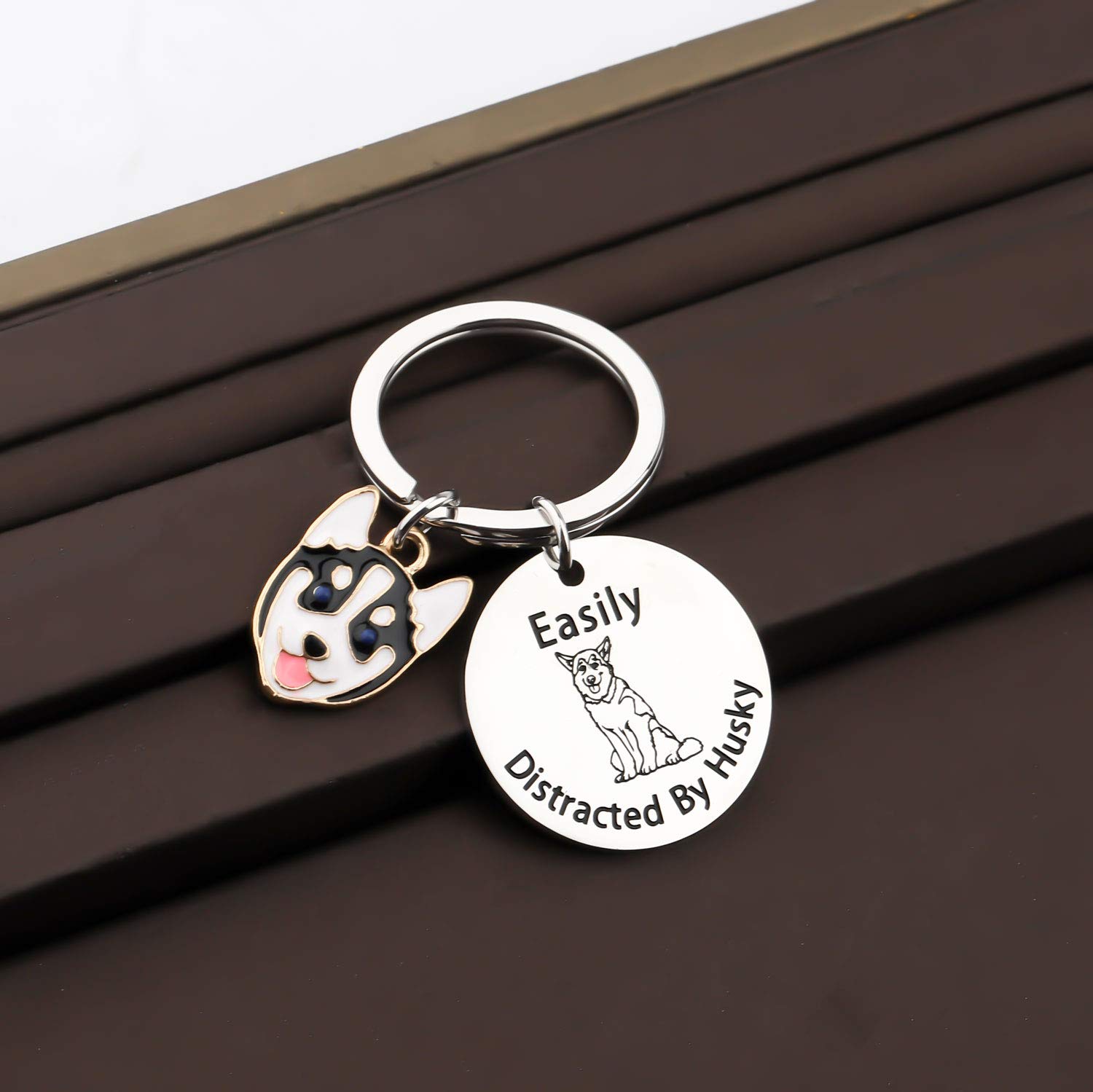 MYOSPARK Husky Mom Gift Easily Distracted by Husky Keychain Dog Jewelry Gift for Husky Lover Husky Owner Dog Sitter Gift (Husky KC)