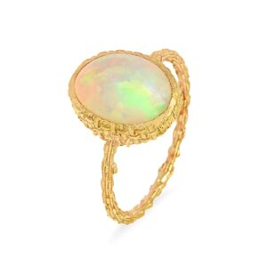 Certified 18K Yellow Gold Ring Exquisite Textured Ring With Natural Ethiopian Opal 3.48 Carats Wedding Engagement Designer Ring Women Gifts