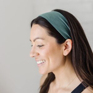 Maven Thread Women's 2" Wide No-Slip, Sweat-Wicking Headband for Exercise and Yoga, 2-Pack, Colorful Brushstroke and Green Solid (Serenity)