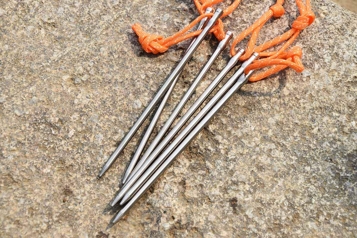 Tentock Titanium Tent Stakes 6pcs/Pack Ultralight Tarp Nails Hammock Pegs for Hard Ground Rock Granite with Reflective Loop (TT0144(16.5cm))