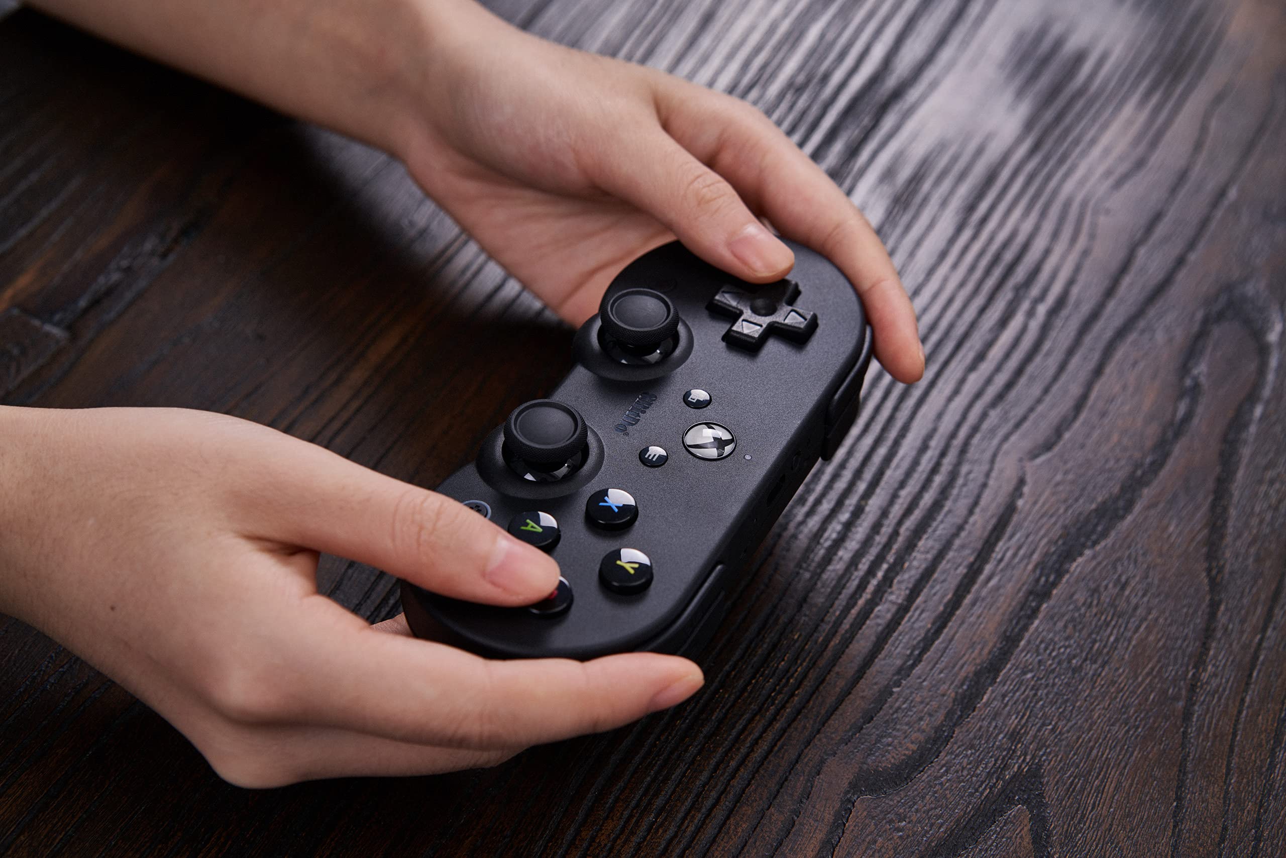 8Bitdo Sn30 Pro Bluetooth Controller for Mobile & Xbox Cloud Gaming on Android, Gaming Controller for iPhone, iPad, macOS and Apple TV (No Mobile Clip) - Not for Xbox