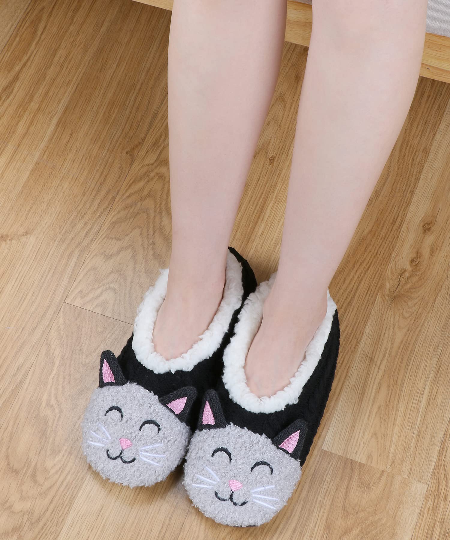 DICUIRD Womens Cozy&Warm Animal Slipper Socks with Grippers-House Socks(Black Cat, 8-10)