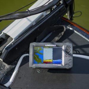 Lowrance HOOK Reveal 7x TripleShot - 7-inch Fish Finder with TripleShot Transducer, GPS Plotter (Renewed)