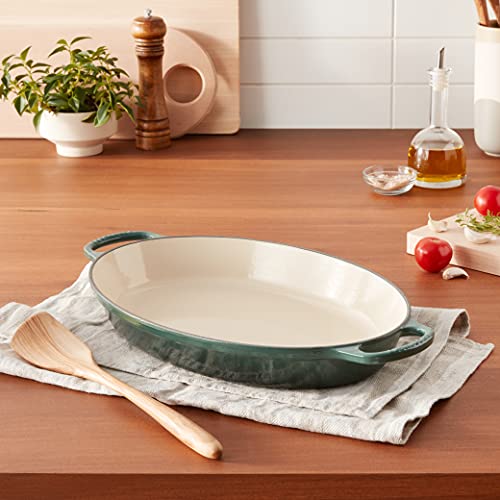 Le Creuset Enameled Cast Iron Signature Oval Baker, 3 qt., Artichaut