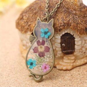 MXXGMYJ Multicolor Dried Flower Necklace for Women Cute Cat Pendant Necklace Pressed Flower Necklace Nature Gifts for Women Cat Lovers