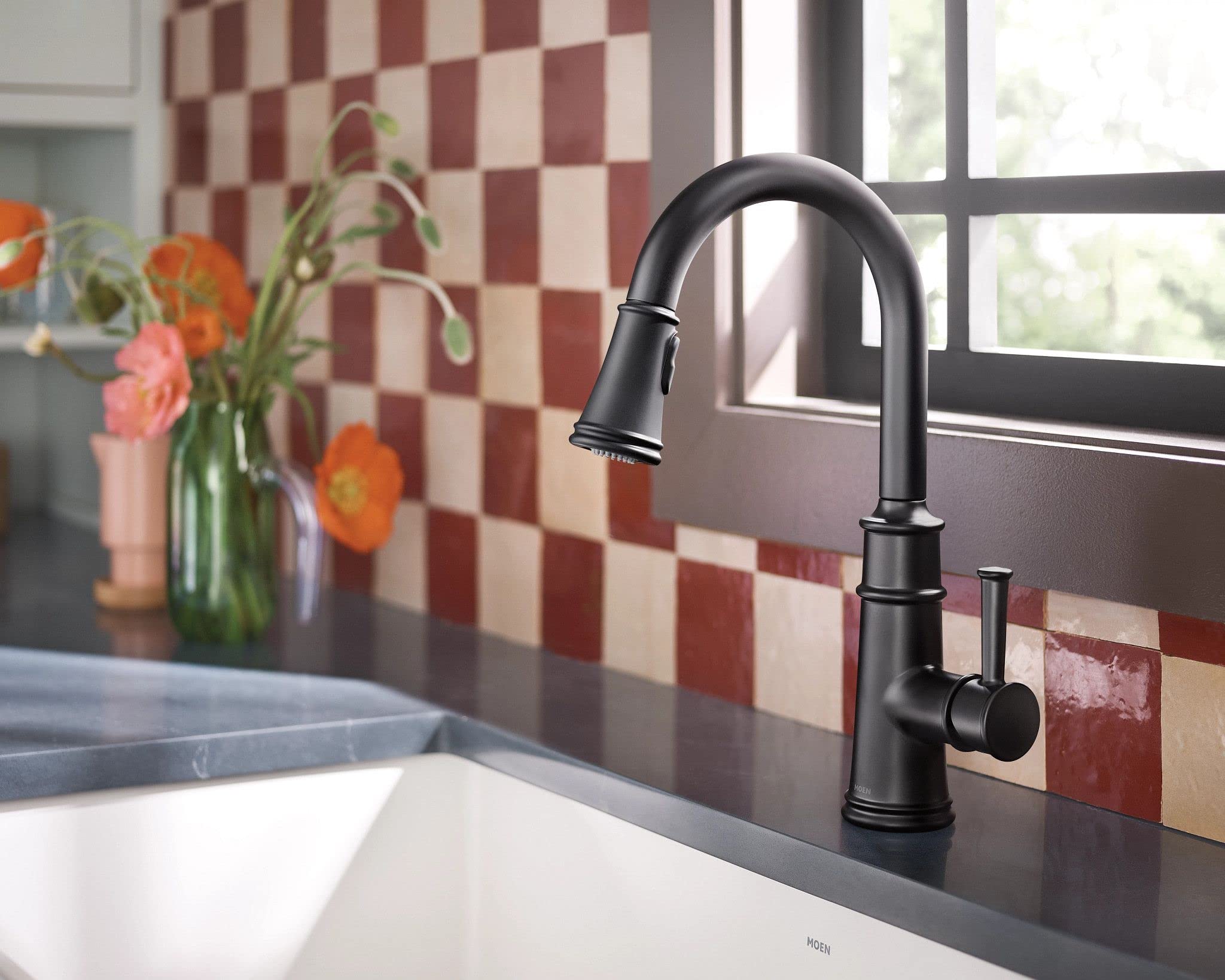 Moen 7260BL Belfield One-Handle Pulldown Kitchen Faucet Featuring Power Boost and Reflex, Matte Black