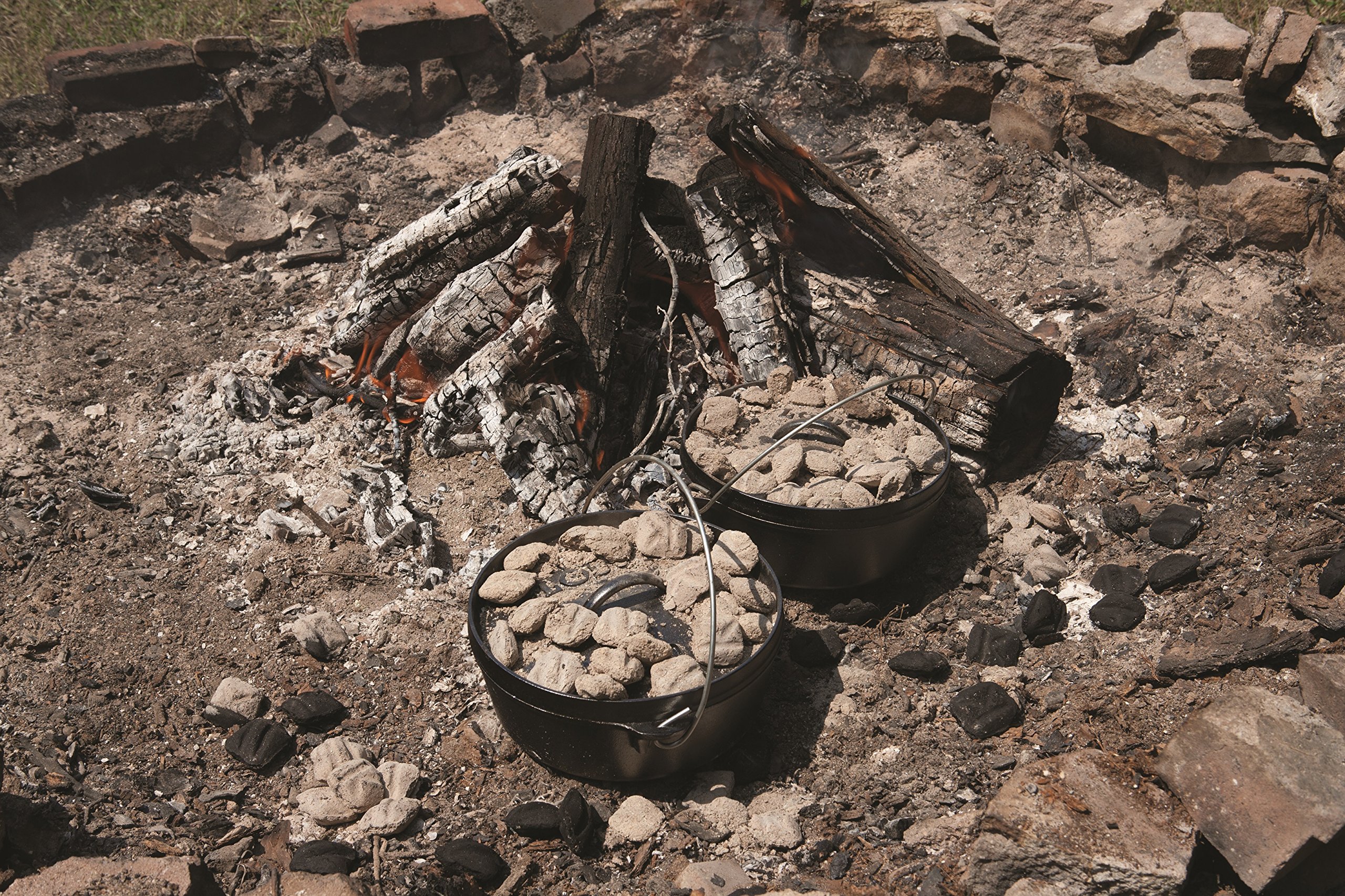 Lodge Seasoned Cast Iron Deep Camp Dutch Oven + Camp Dutch Oven Lid Lifter