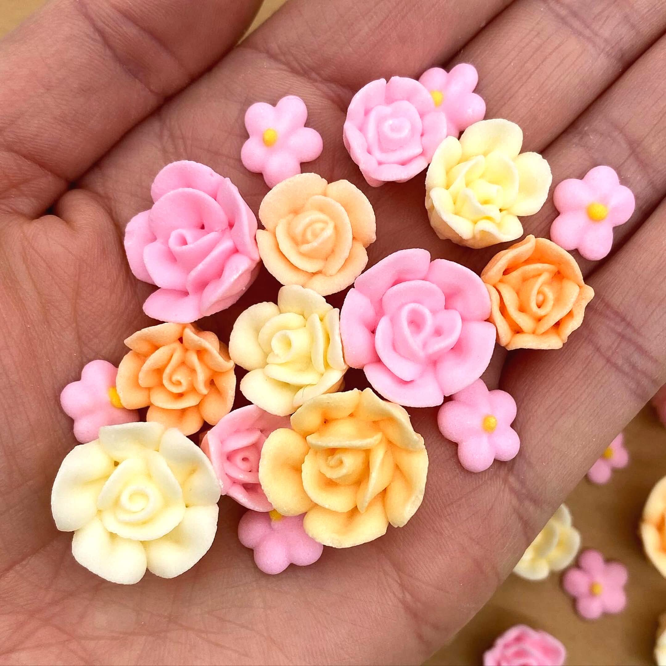 30 Tea Party Icing Flowers | Small Edible Flowers| Edible Roses| Pink Roses| Ivory Sprinkles | Royal Icing Flowers | Pink Sprinkles | Simply Sucré