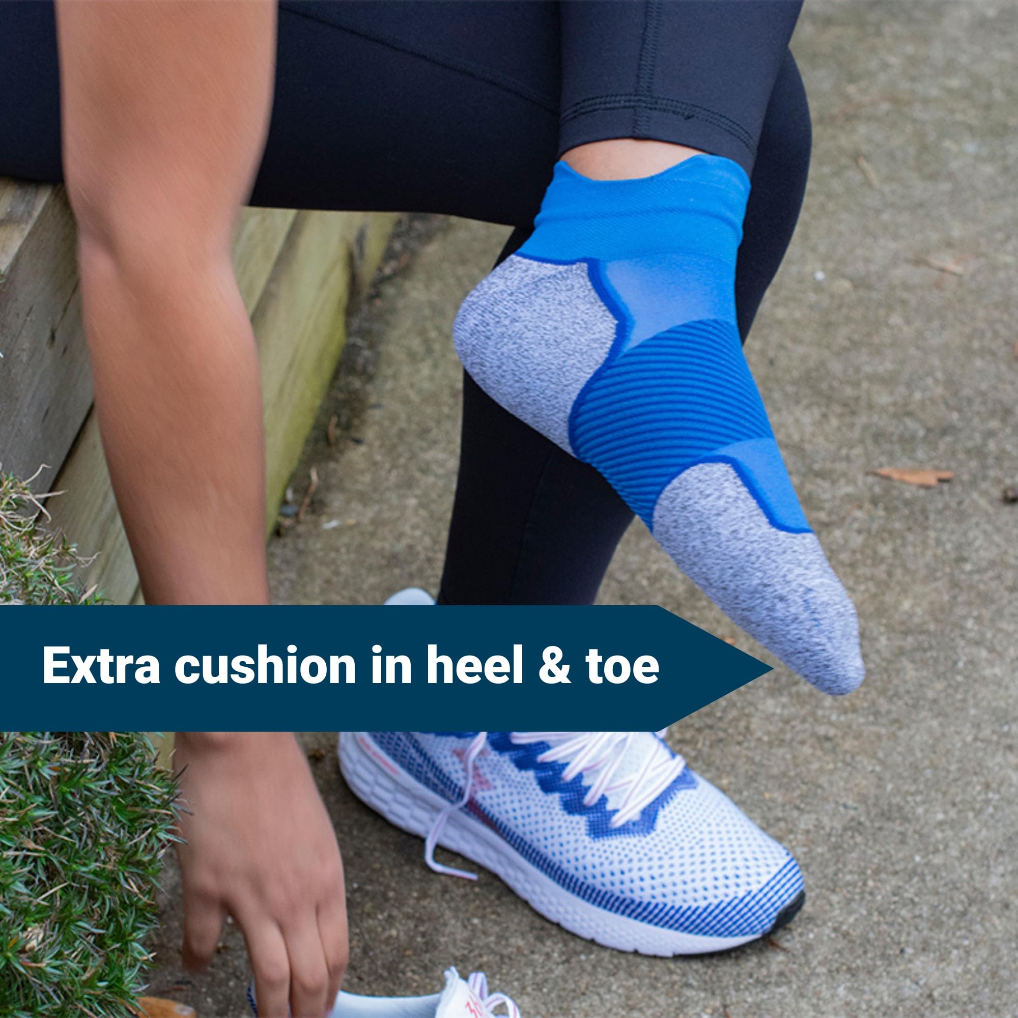 OS1st AC4 Active Comfort Socks with Blister Protection Double-tab and reinforced seamless toe, great for runners