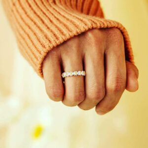 I Think About You Every Daisy Ring Tiny Dainty Simple Flower Ring 925 Sterling Silver Rings Stacking Rings for Women Casual Rings Delicate Everyday Ring Comfort Fit Bands Ring for Womens (8)