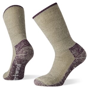 smartwool women's mountaineer classic edition maximum cushion crew socks, taupe, medium