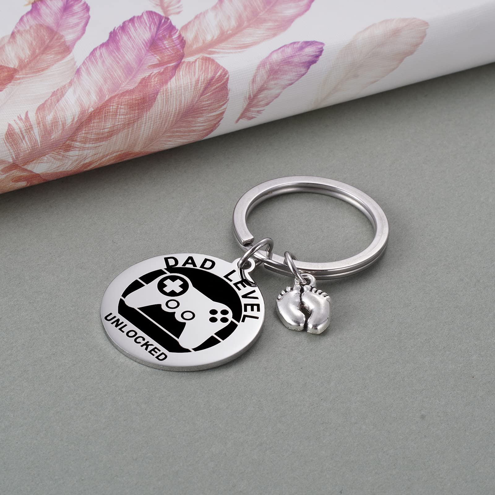 New Expecting Dad First Time Father's Day, Daddy to be, Soon to be New Dad Announce Pregnancy, Dad Unlocked Key Chain with Baby Footprint Charm