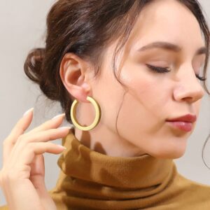 FAMARINE Square Tube Gold Hoop Earrings for Women 18K Gold Plated Hoops with Brushed Finished Chunky Earrings